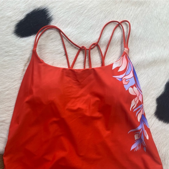 Athleta tankini top High Neck Maldives Swimsuit Top in Vermillion - Picture 5 of 9